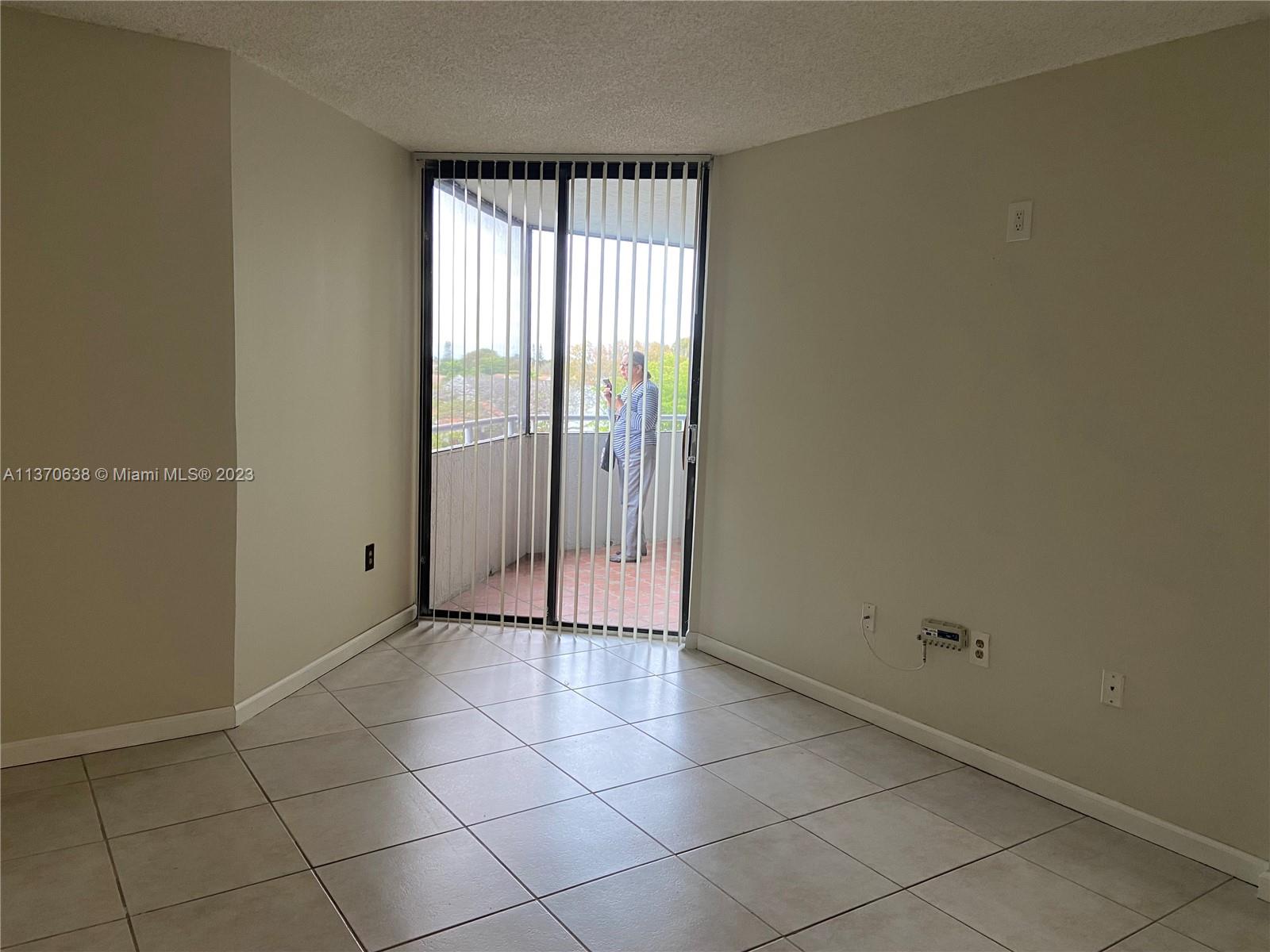 VERABELLA FALLS CONDO - Residential