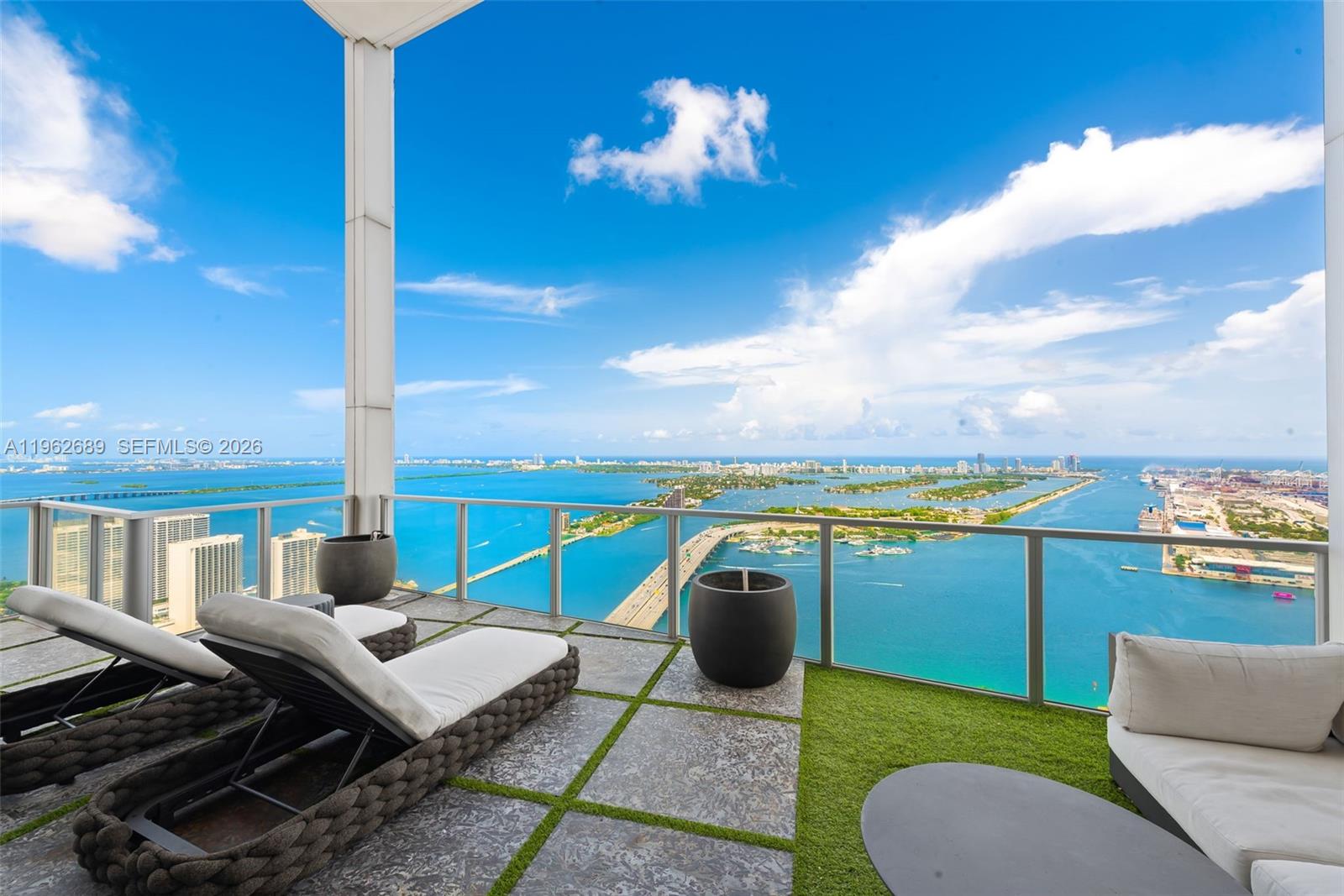 MARQUIS CONDO - Residential