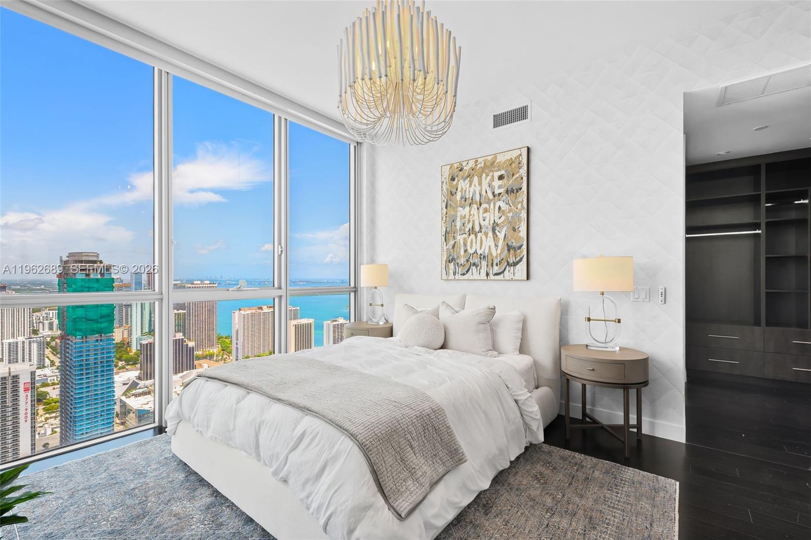 MARQUIS CONDO - Residential