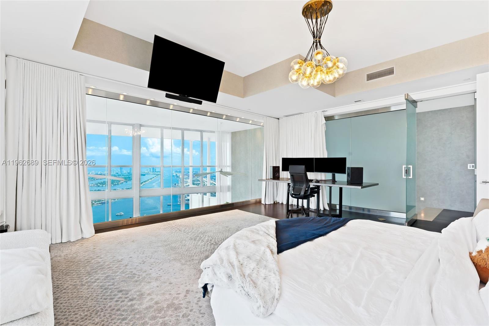MARQUIS CONDO - Residential