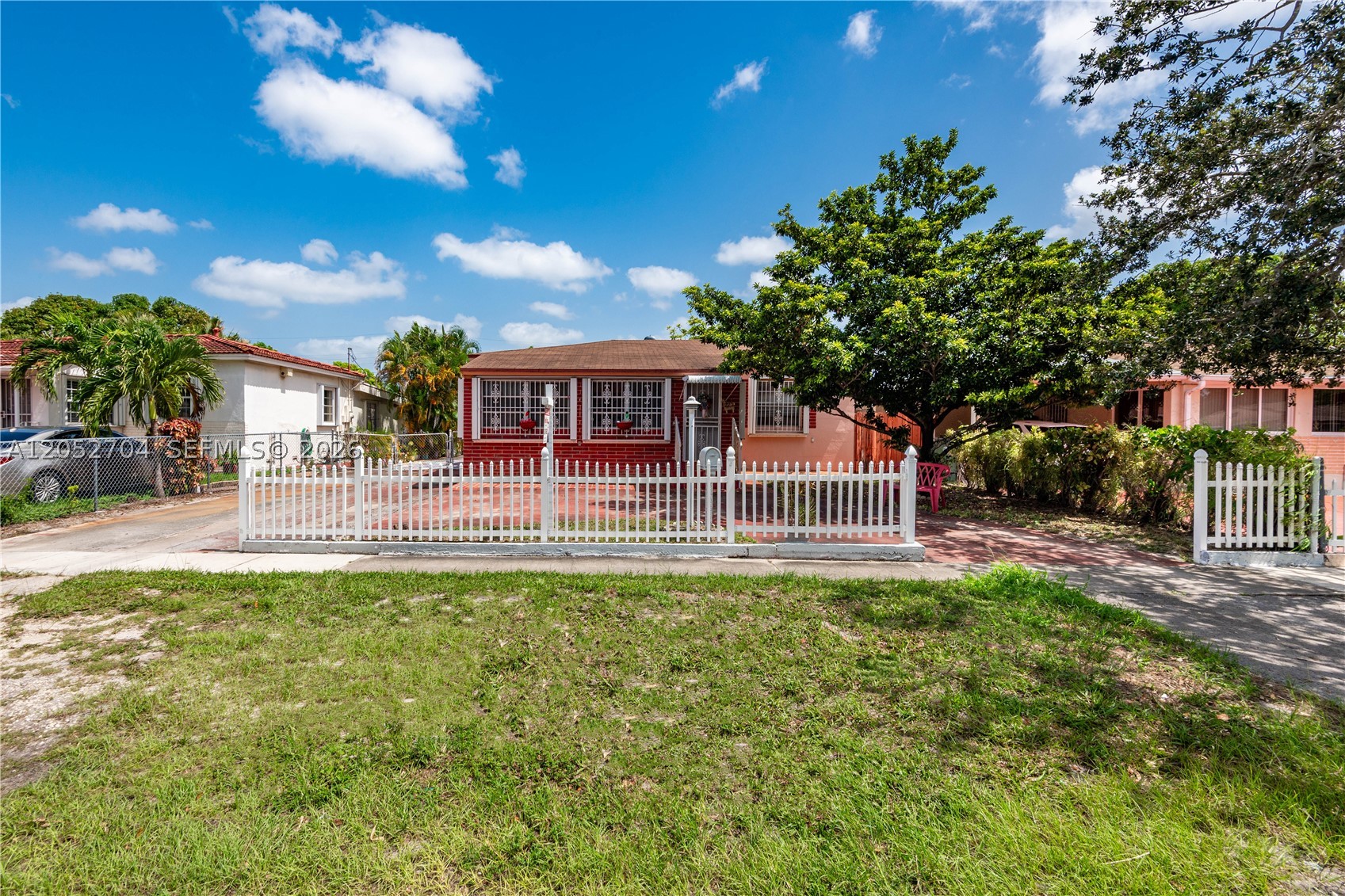 DEAL GARDENS - Residential