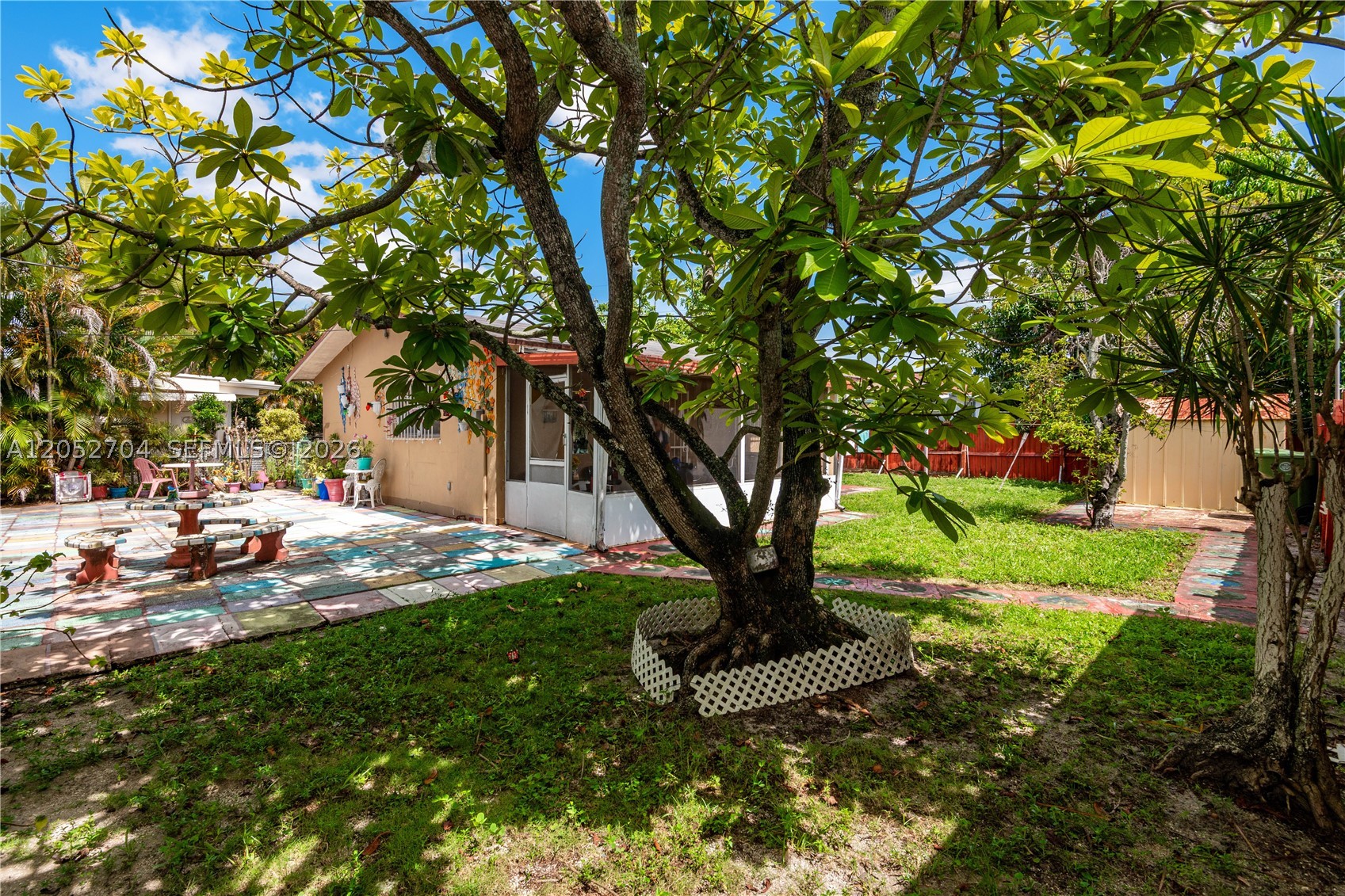 DEAL GARDENS - Residential