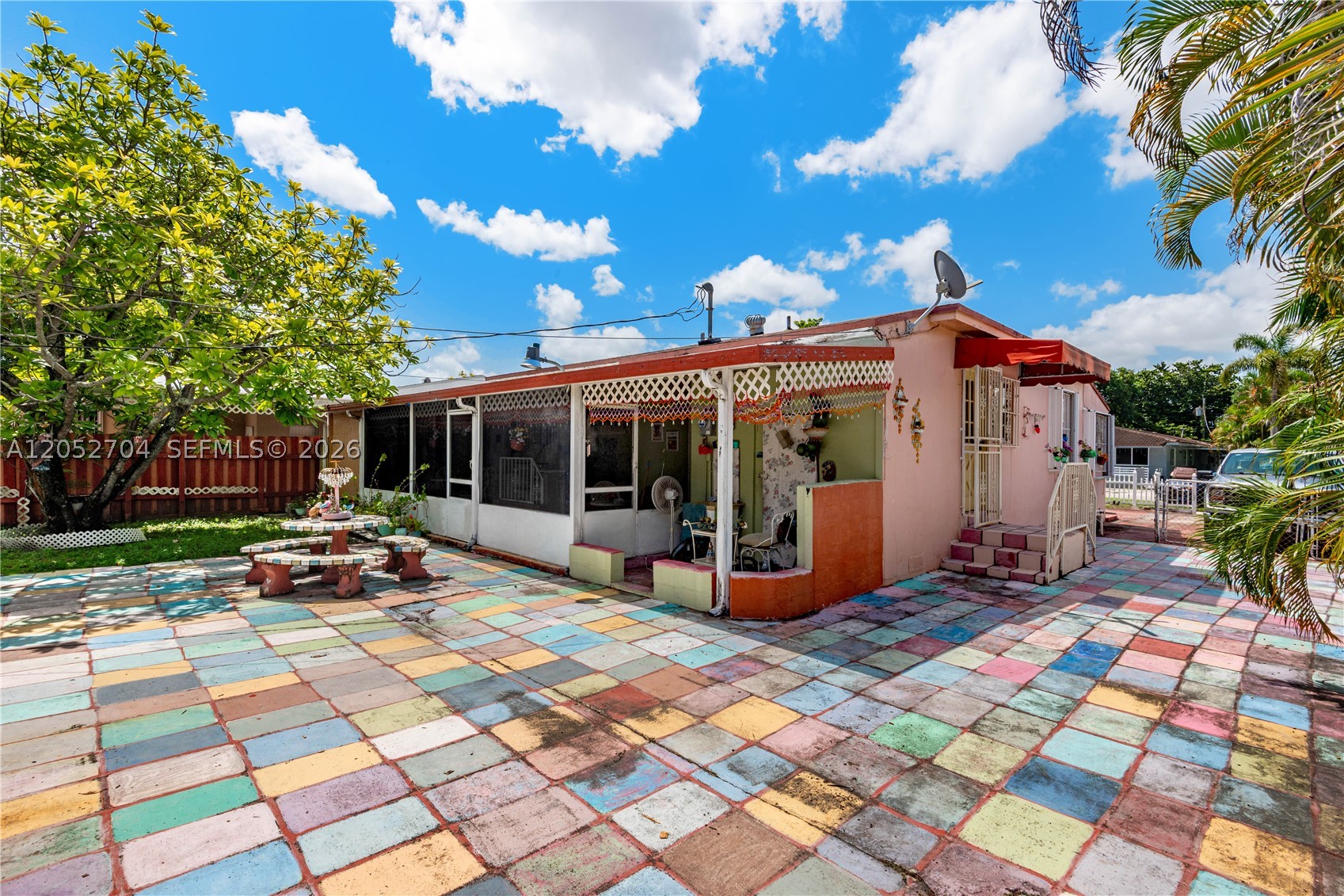 DEAL GARDENS - Residential