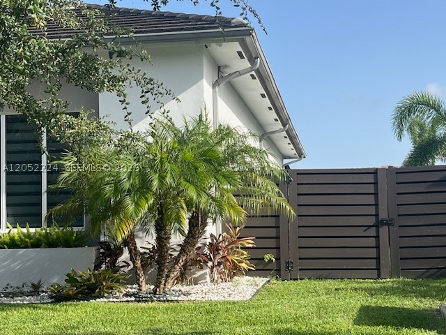 VENETIAN PARC WEST - Residential