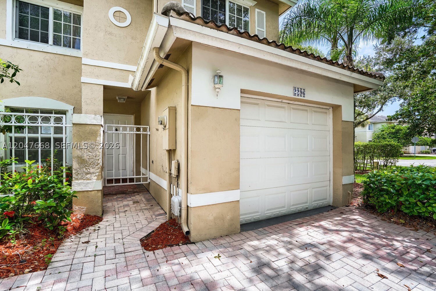 PEMBROKE ISLES 1 - Residential