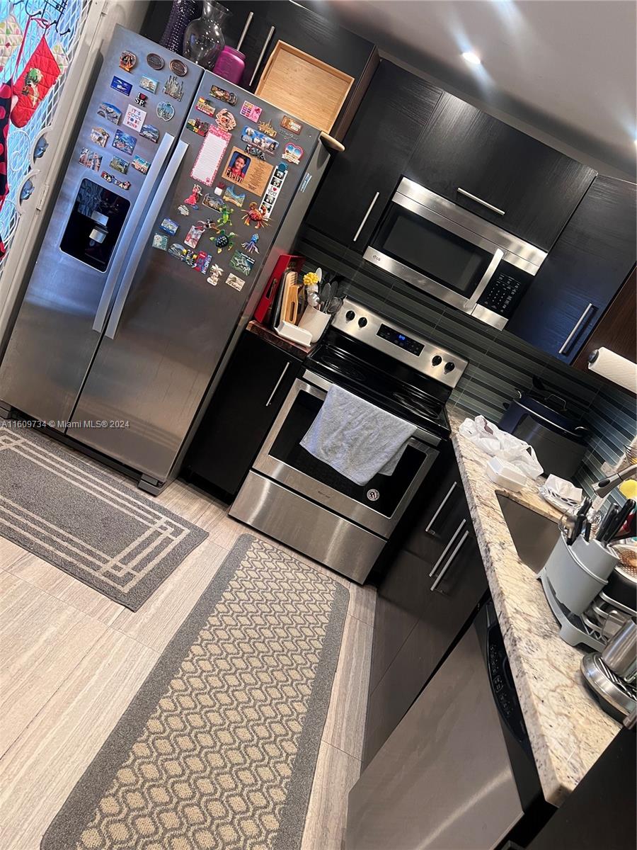 MEADOWBROOK CONDO APTS BL - Residential Lease