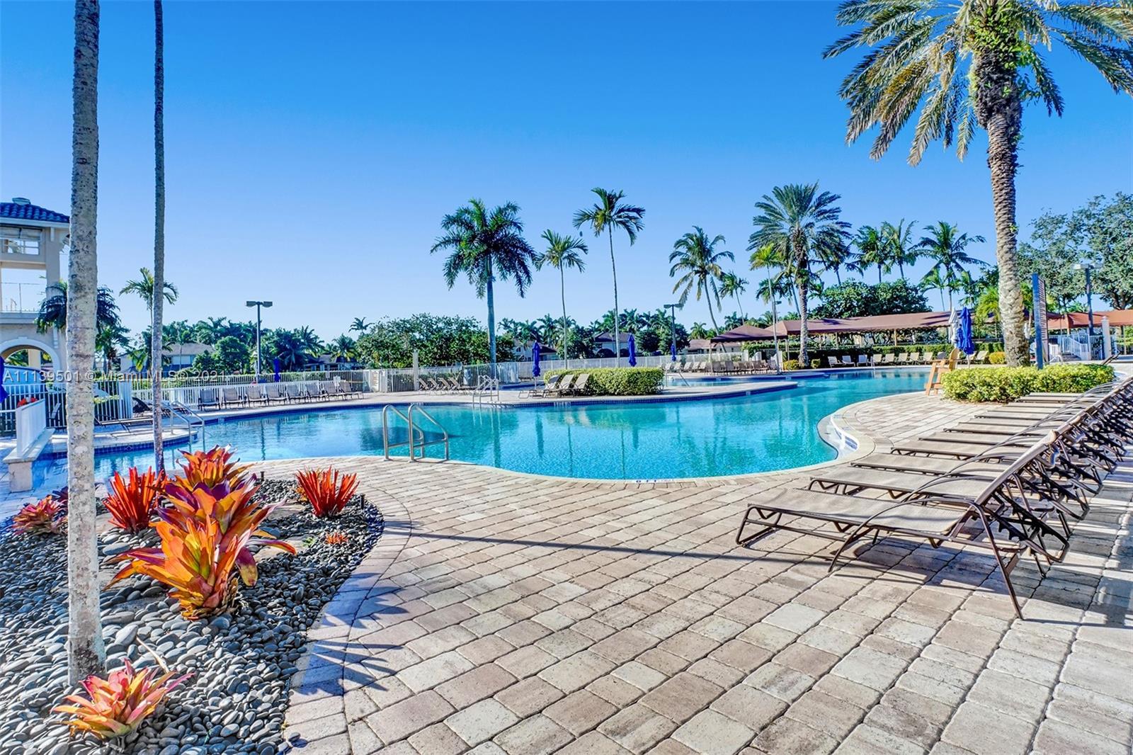 SAVANNA - THE COVE - Residential