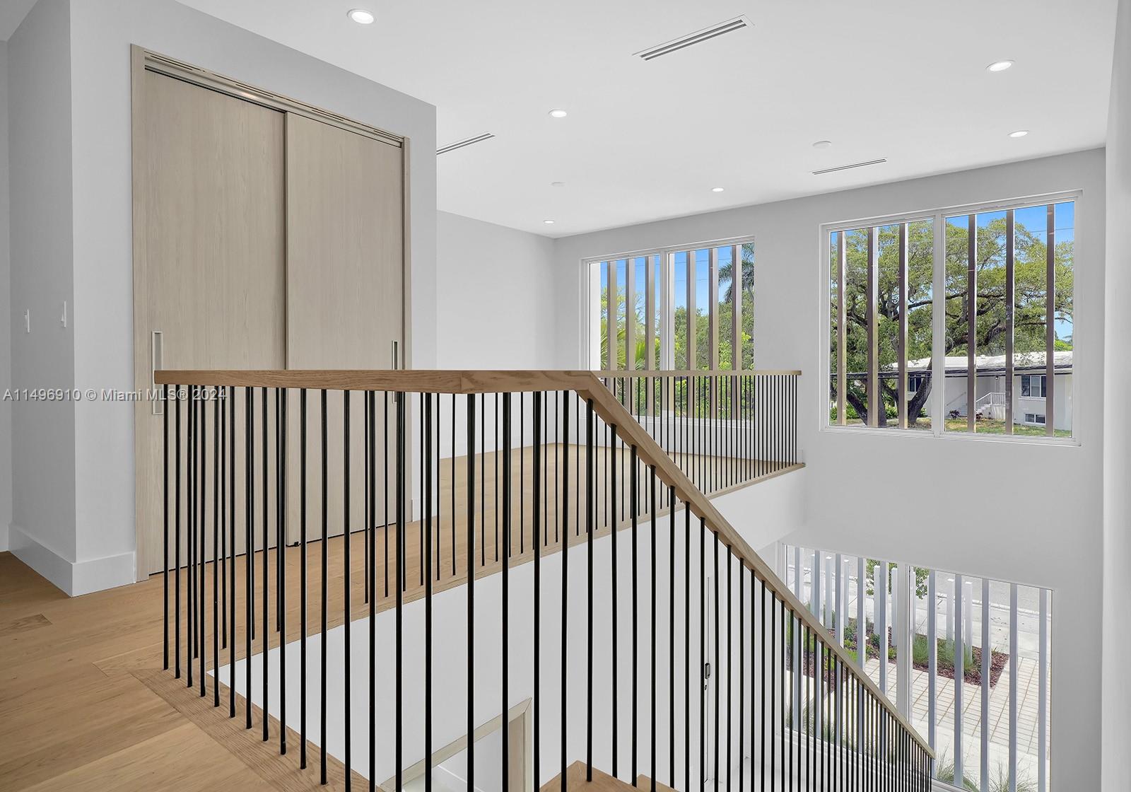 CROISSANT PARK RIVER SEC - Residential