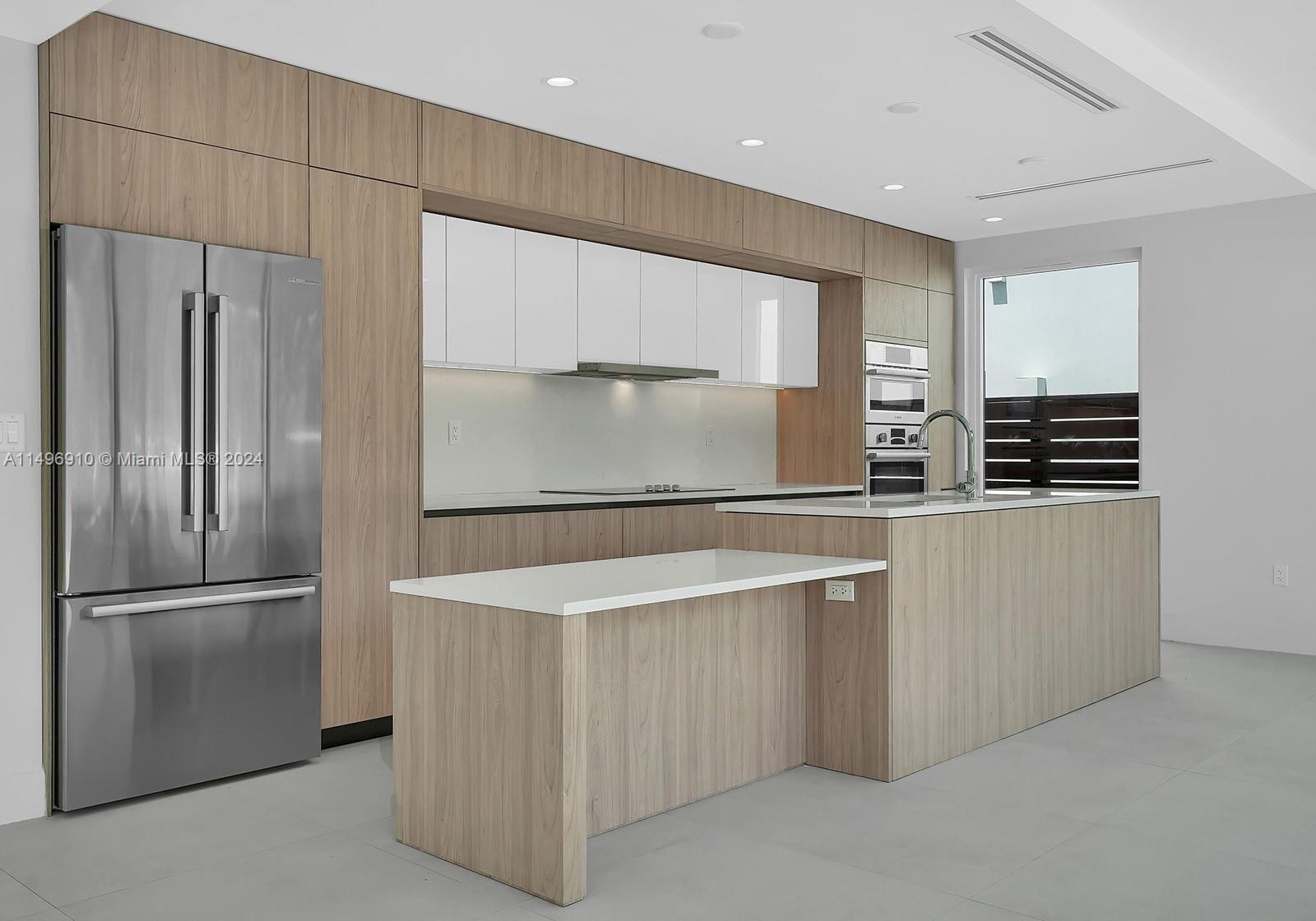 CROISSANT PARK RIVER SEC - Residential