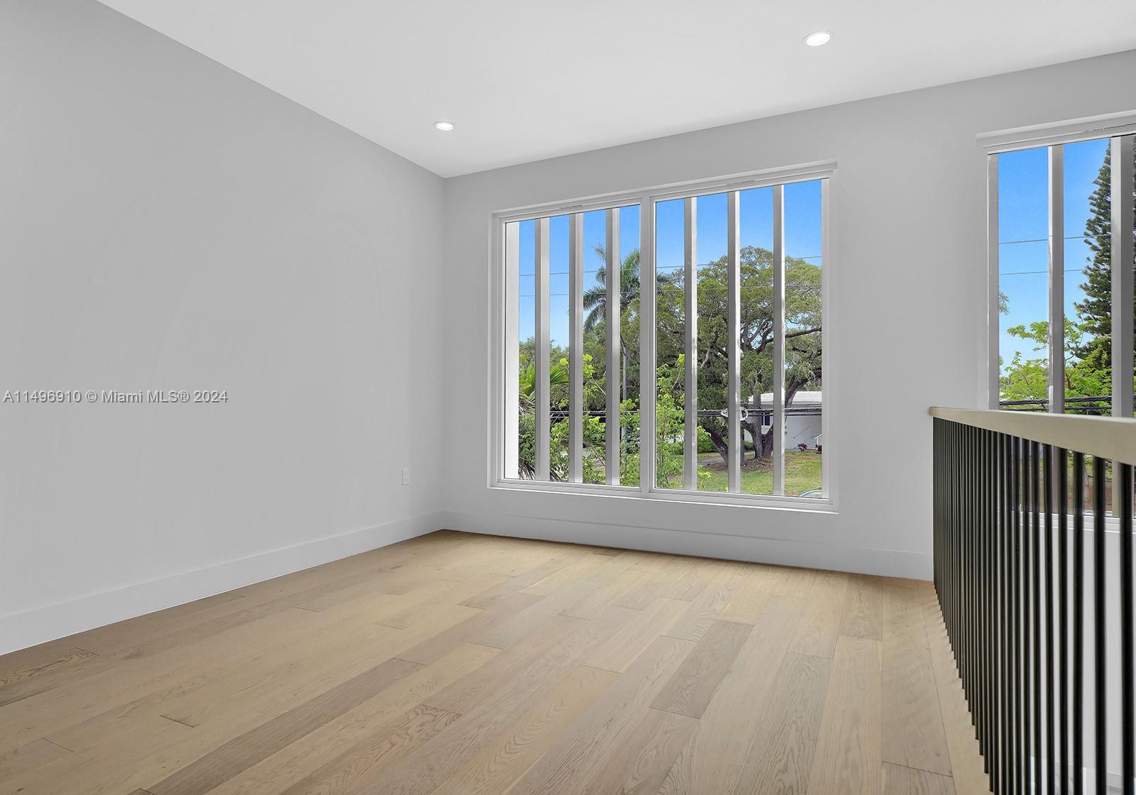 CROISSANT PARK RIVER SEC - Residential