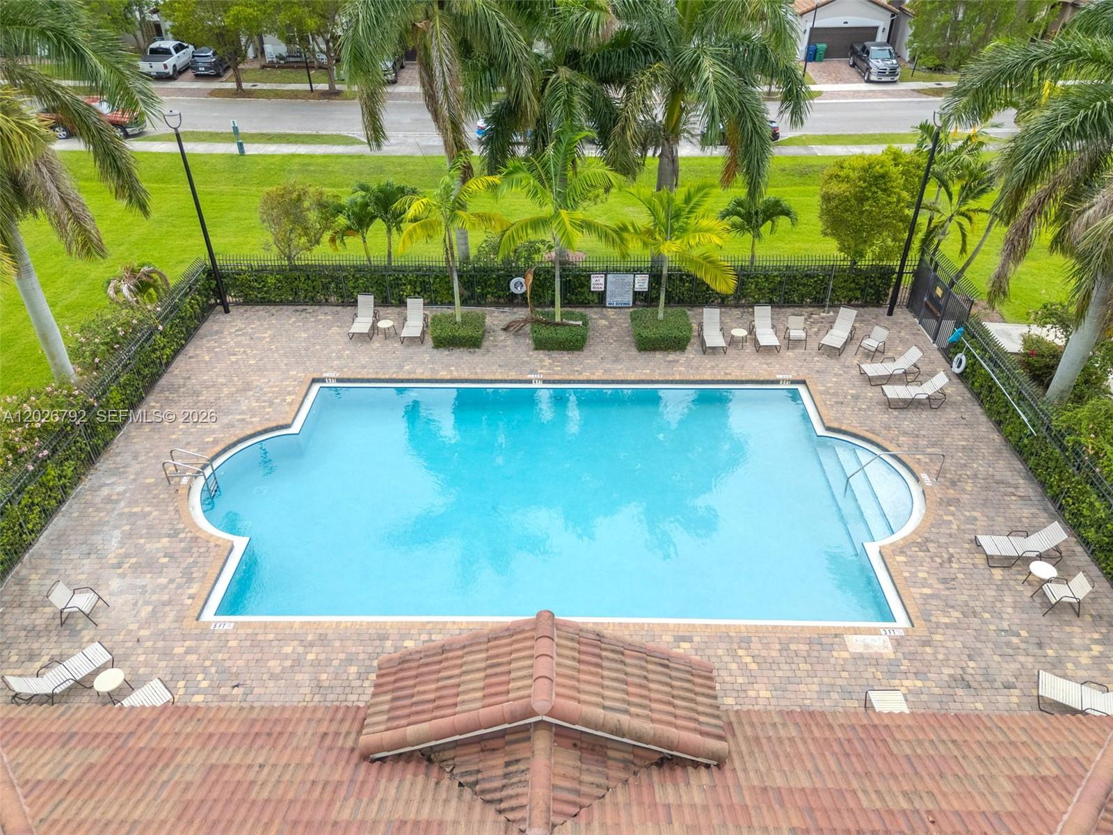 HEMINGWAY POINT - Residential