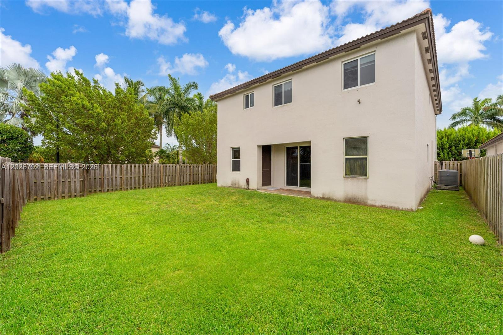 HEMINGWAY POINT - Residential