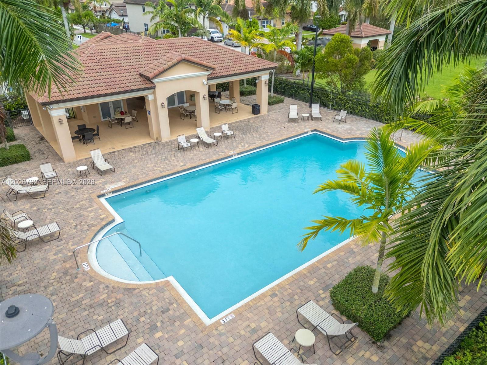 HEMINGWAY POINT - Residential