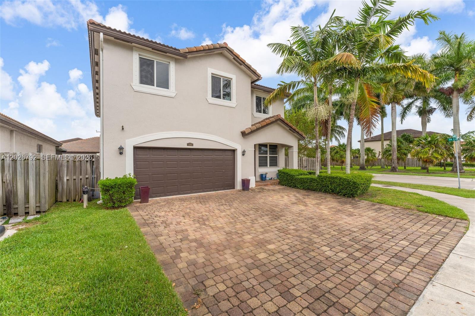 HEMINGWAY POINT - Residential