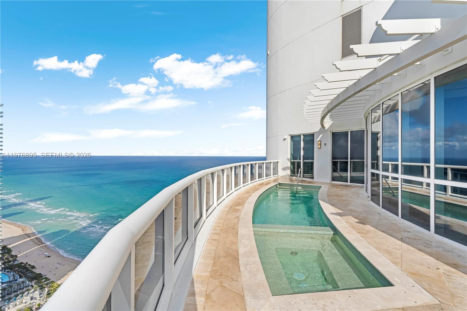 TRUMP ROYALE CONDO - Residential