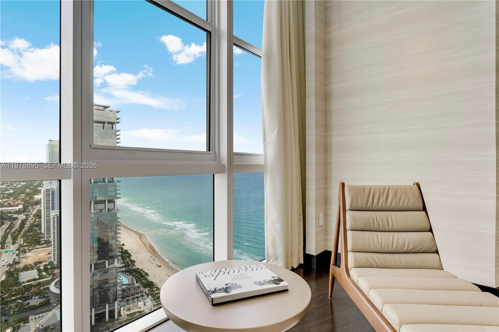 TRUMP ROYALE CONDO - Residential