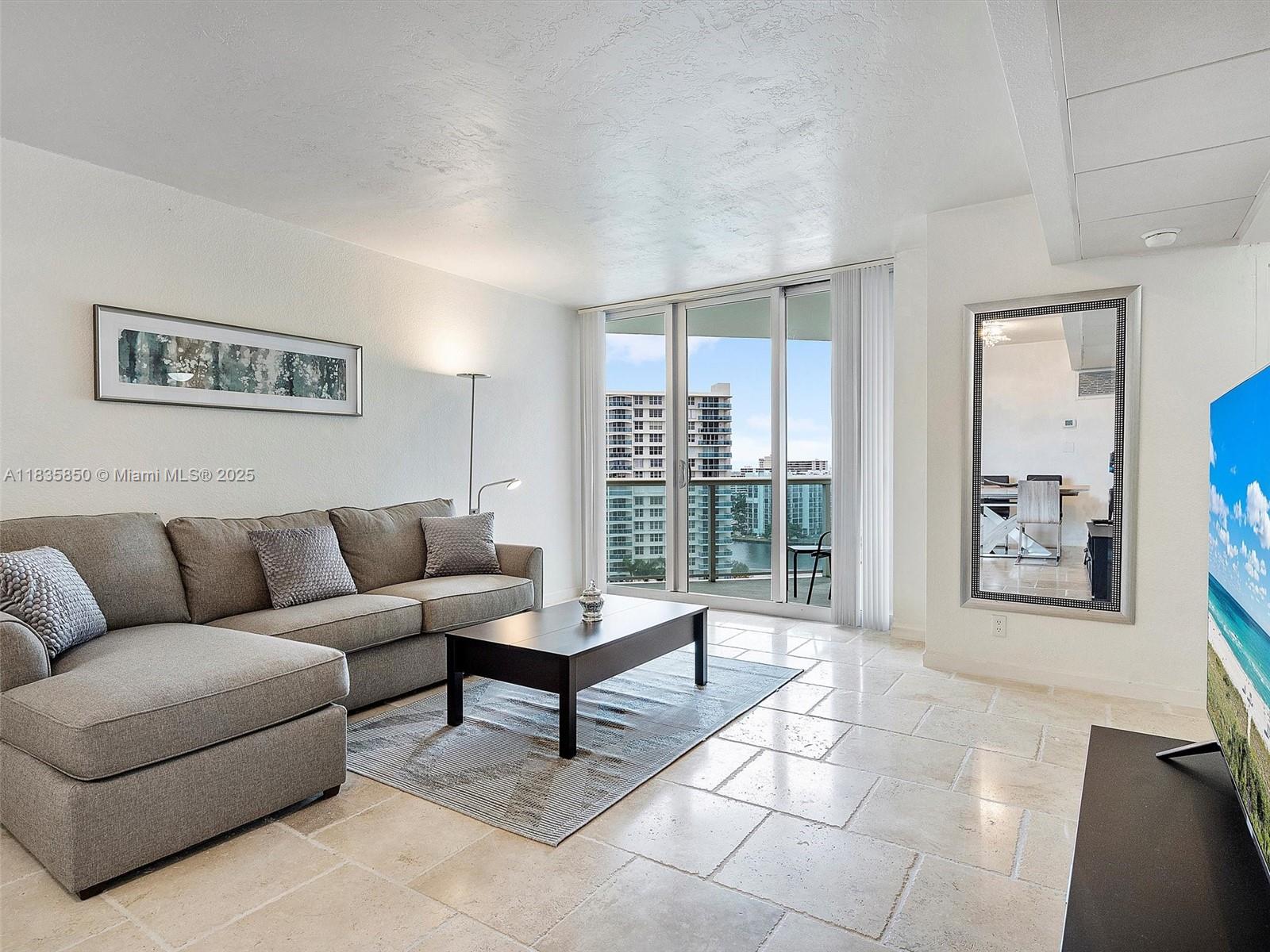 TIDES ON HOLLYWOOD BEACH - Residential