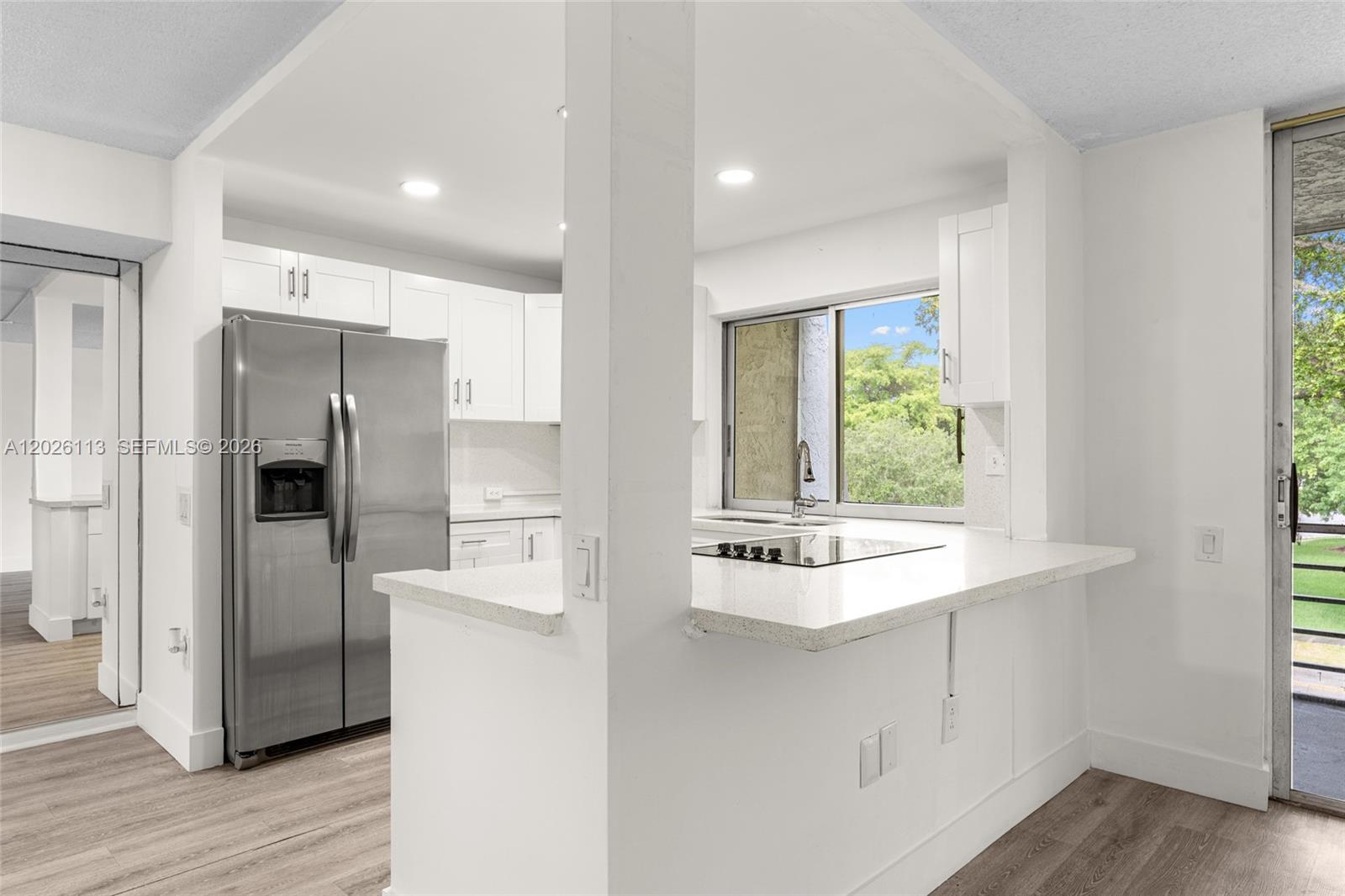 LIME BAY CONDOMINIUM 5 - Residential Lease