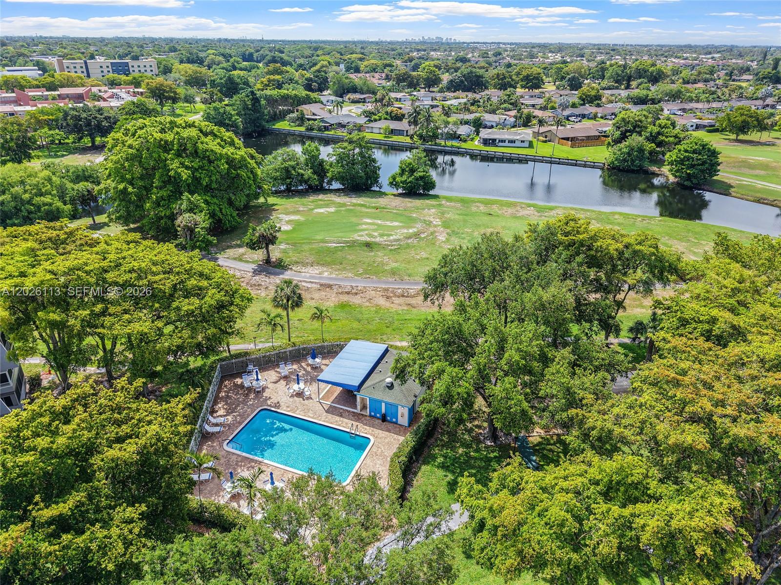 LIME BAY CONDOMINIUM 5 - Residential Lease