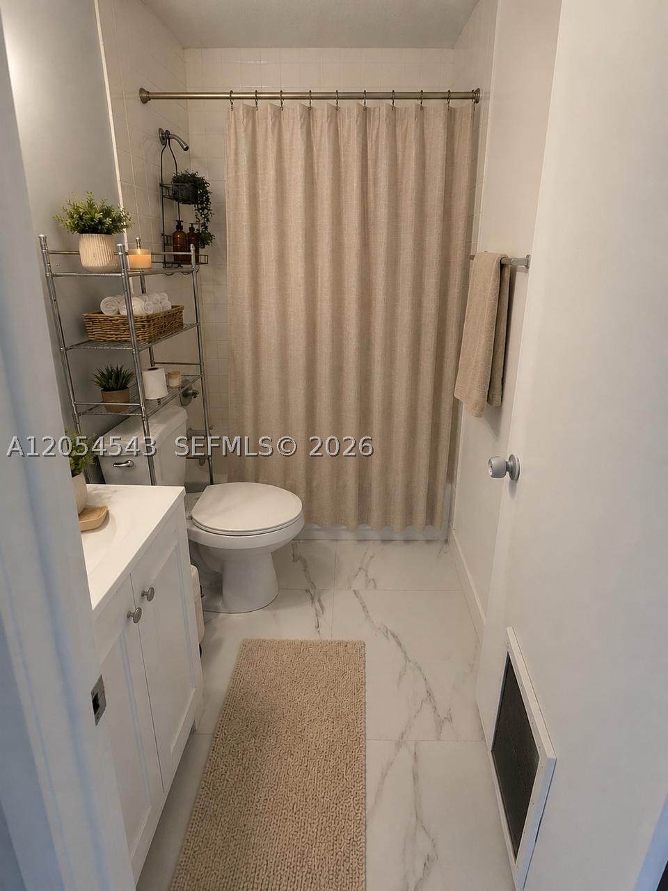 MAHOGANY ISLE HOMES CONDO - Residential