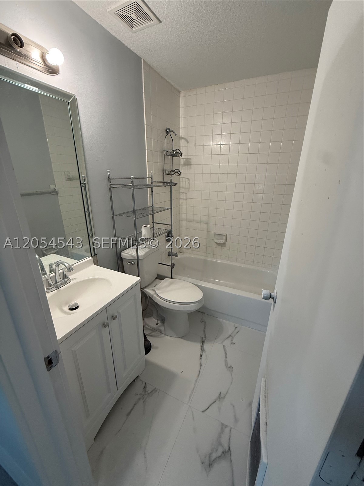 MAHOGANY ISLE HOMES CONDO - Residential