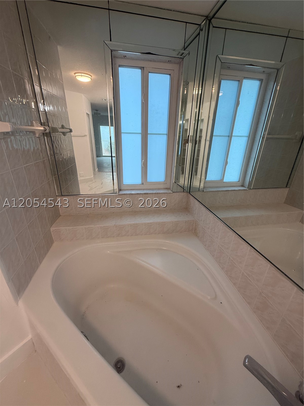 MAHOGANY ISLE HOMES CONDO - Residential