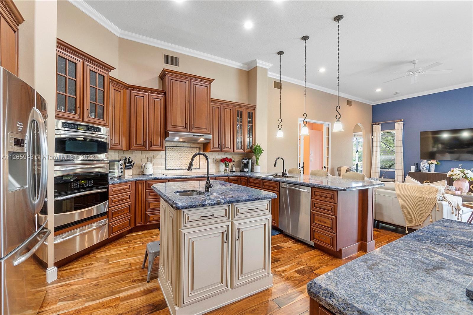 WEST SHORE - Residential