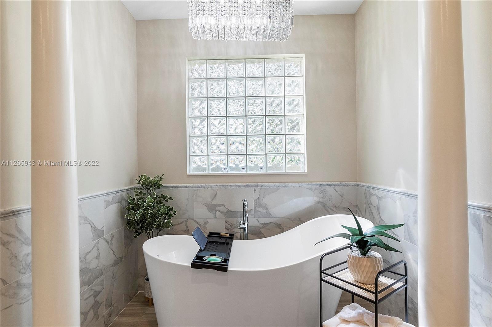 WEST SHORE - Residential