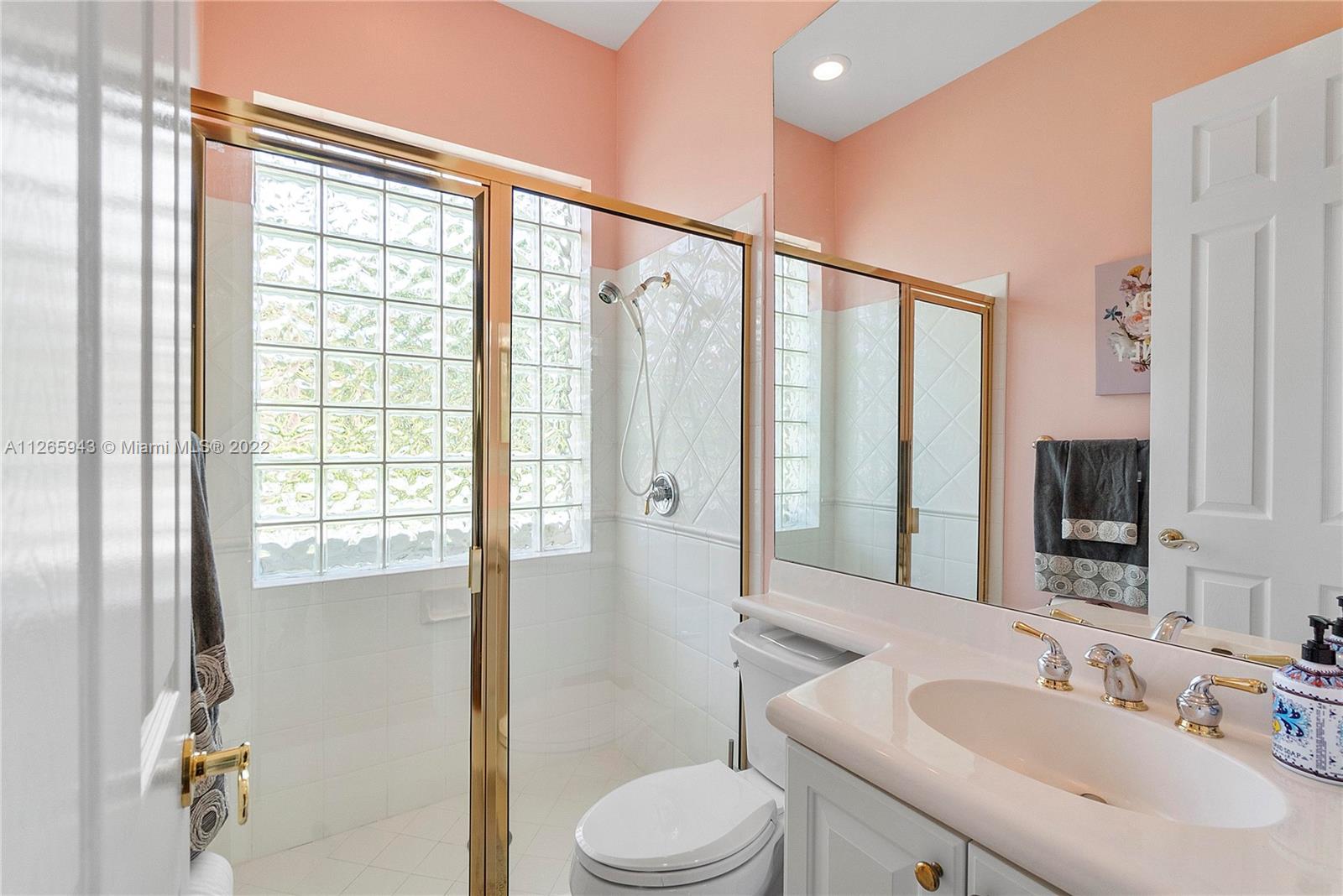 WEST SHORE - Residential