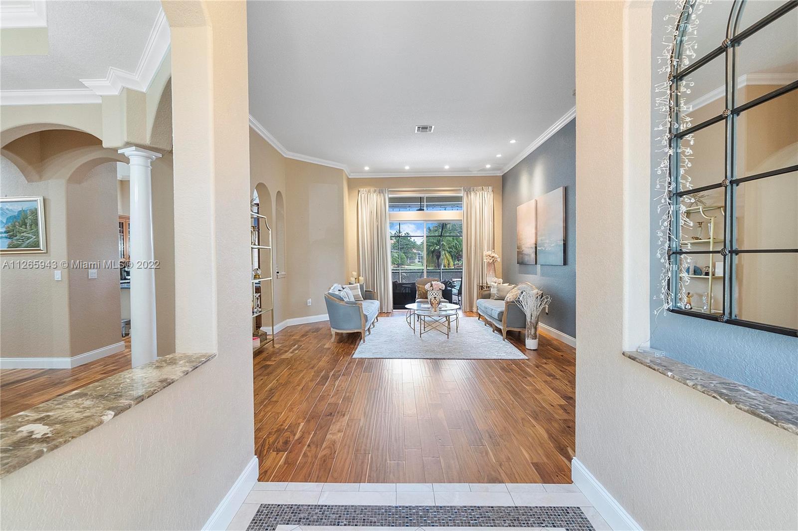 WEST SHORE - Residential