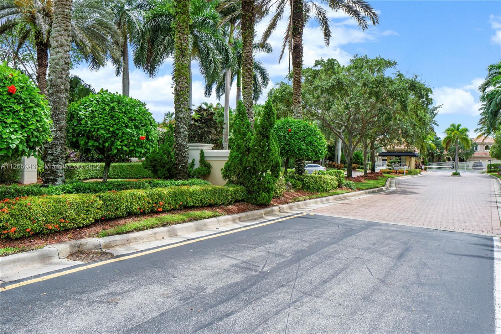 WEST SHORE - Residential