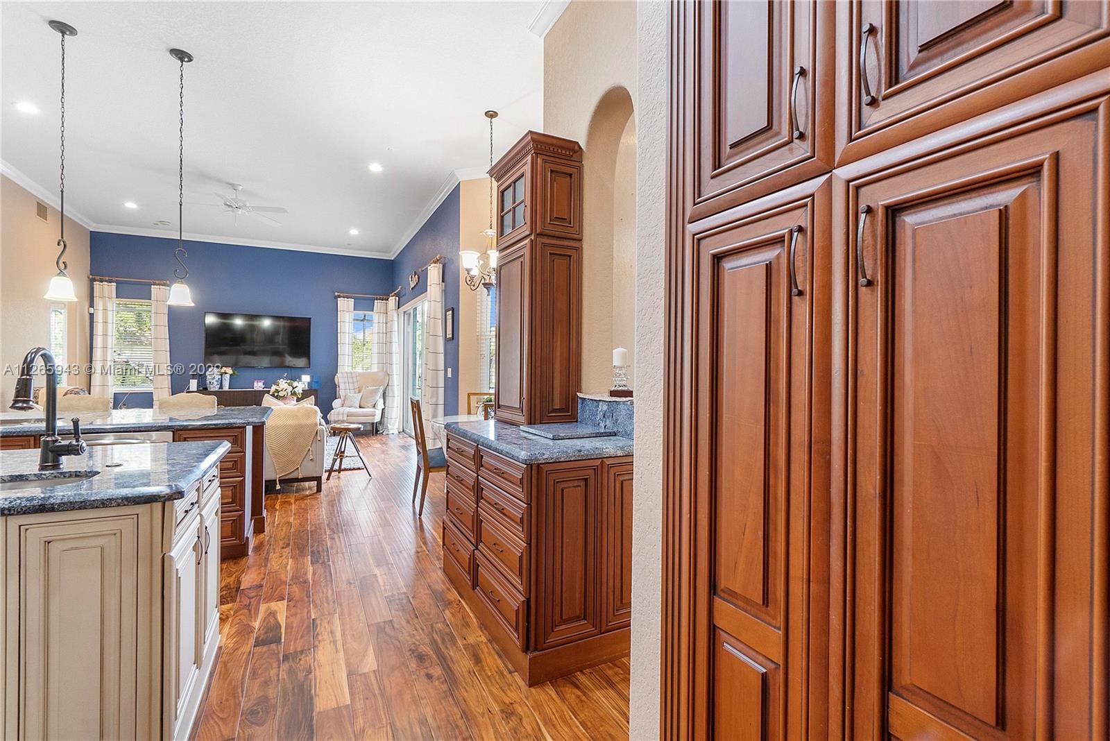 WEST SHORE - Residential
