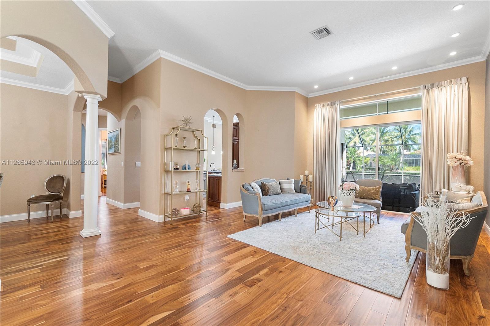 WEST SHORE - Residential