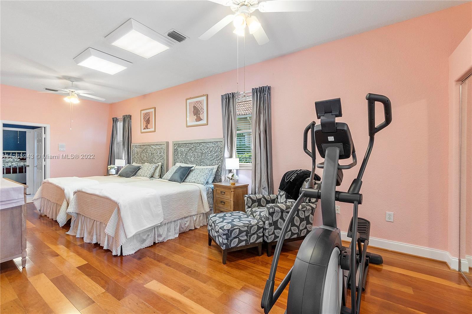 WEST SHORE - Residential