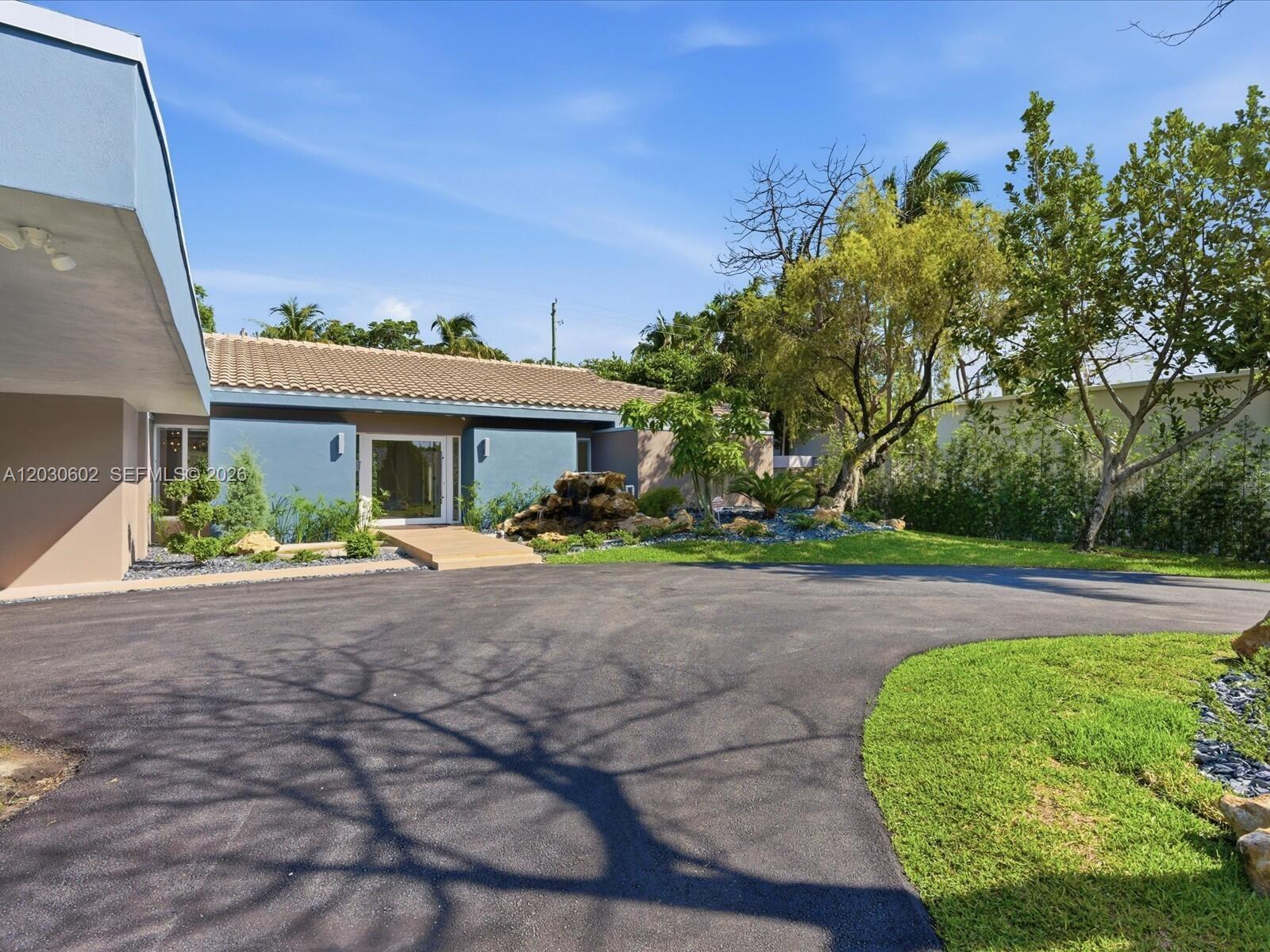 BAY HEIGHTS - Residential