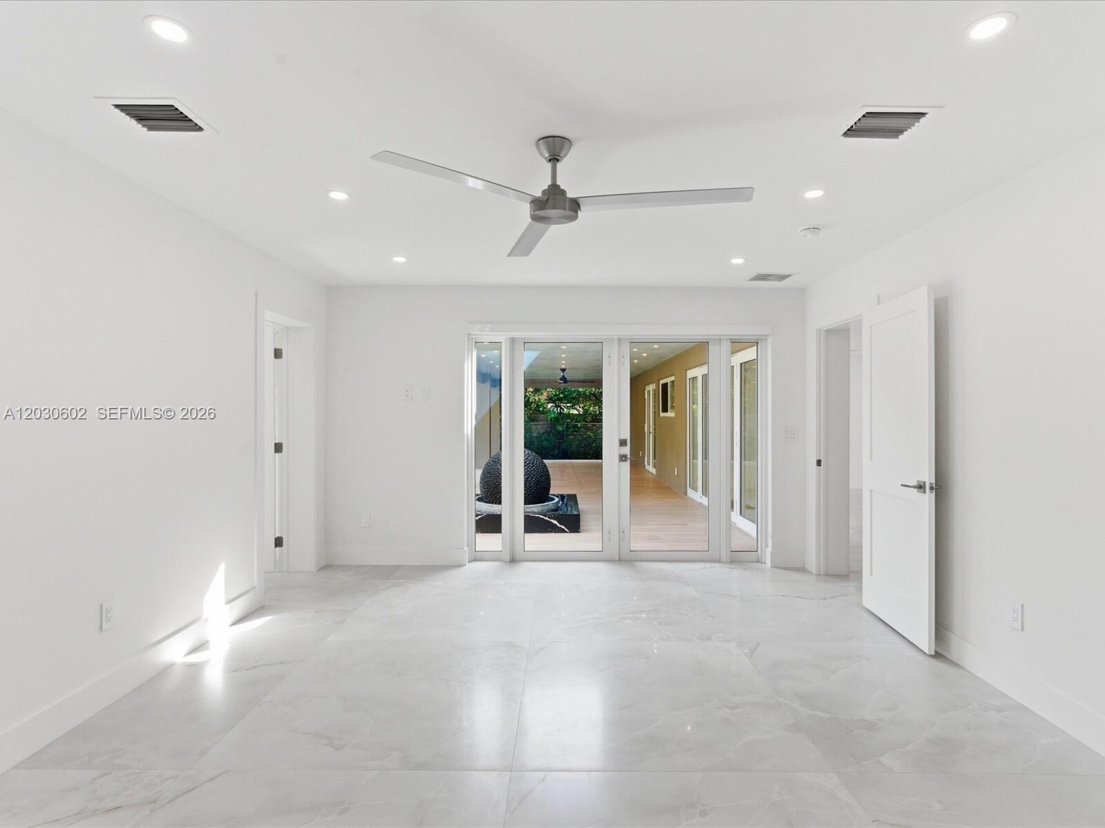 BAY HEIGHTS - Residential
