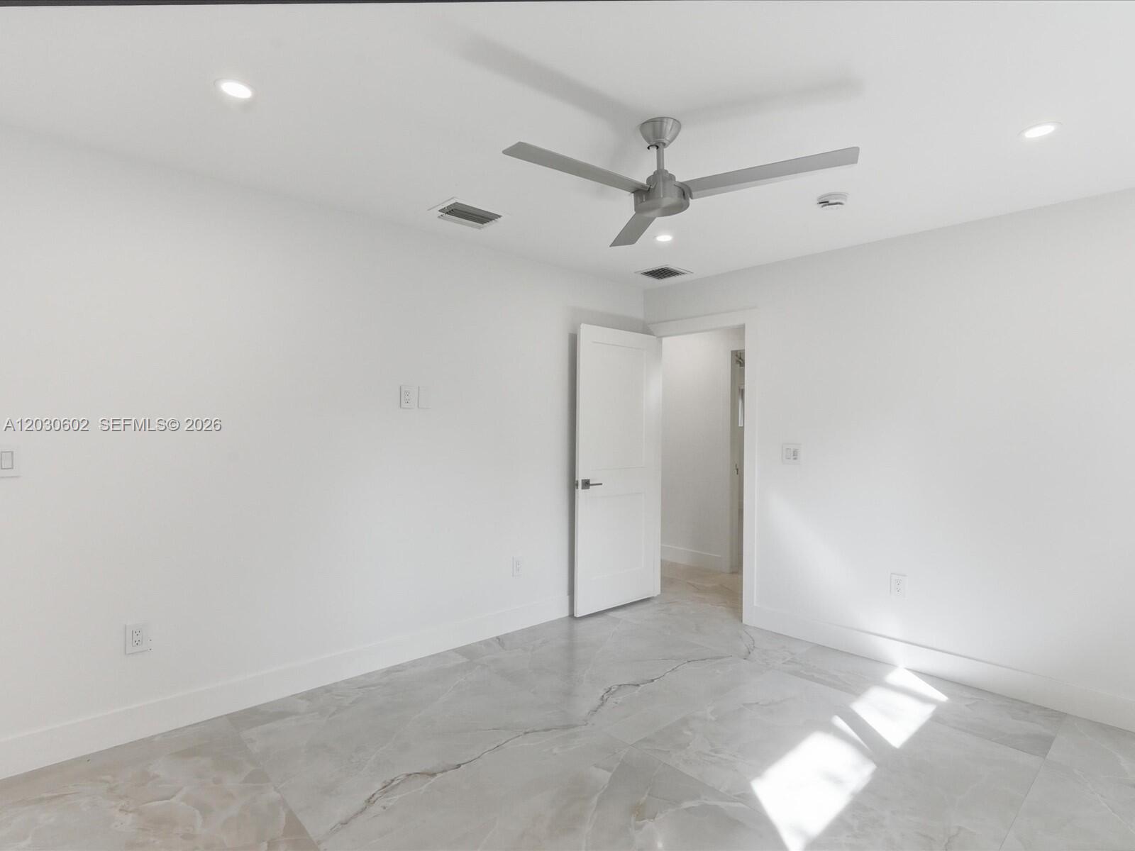 BAY HEIGHTS - Residential