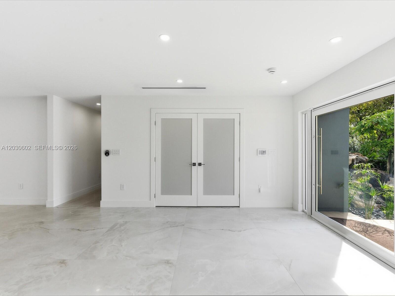 BAY HEIGHTS - Residential