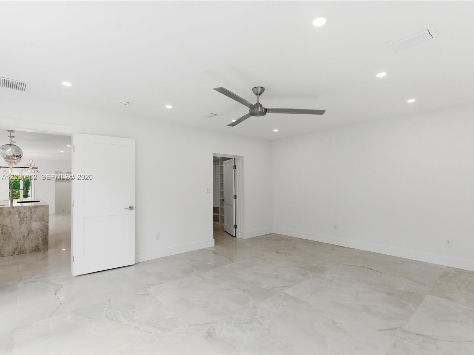 BAY HEIGHTS - Residential