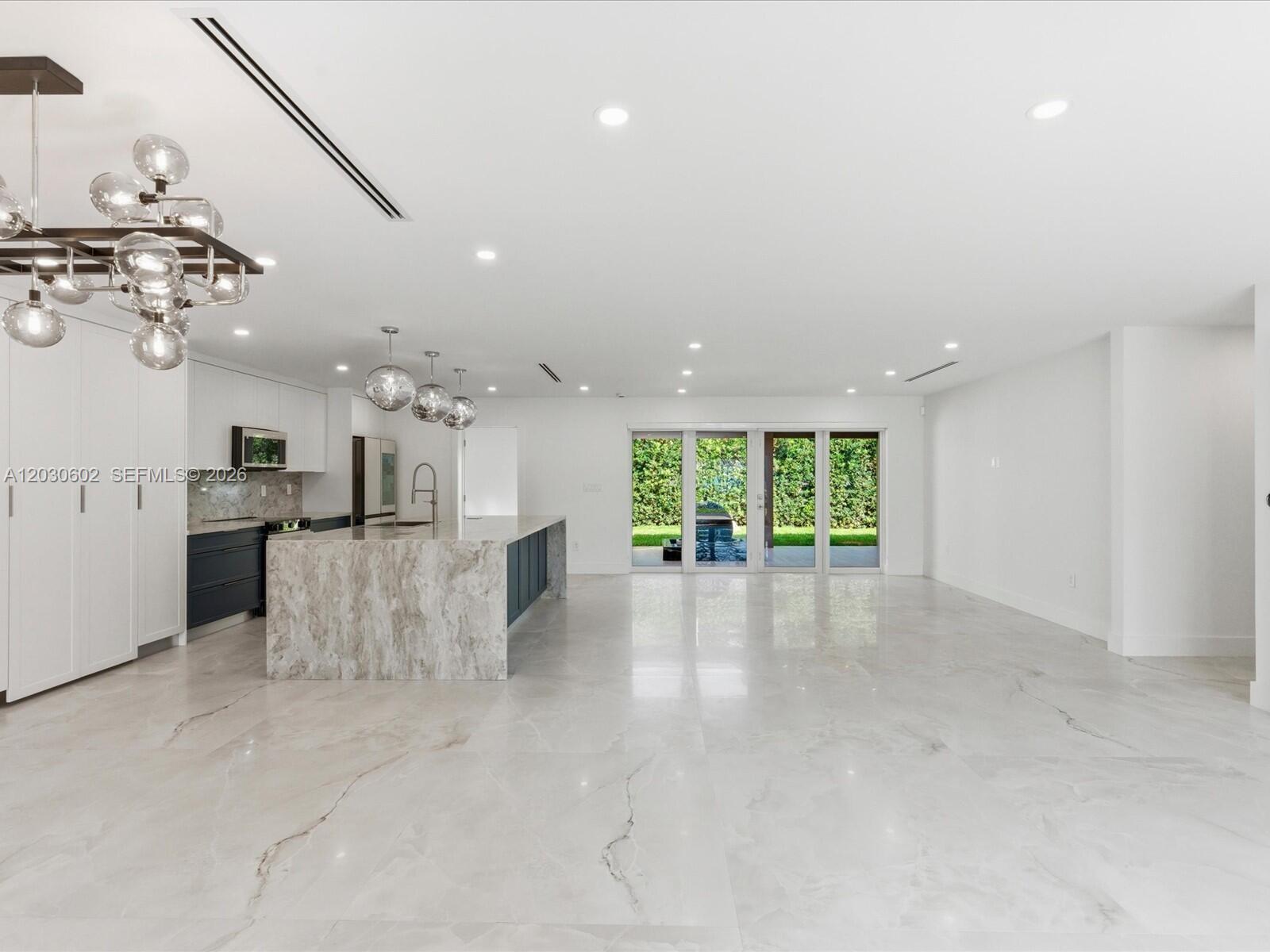 BAY HEIGHTS - Residential