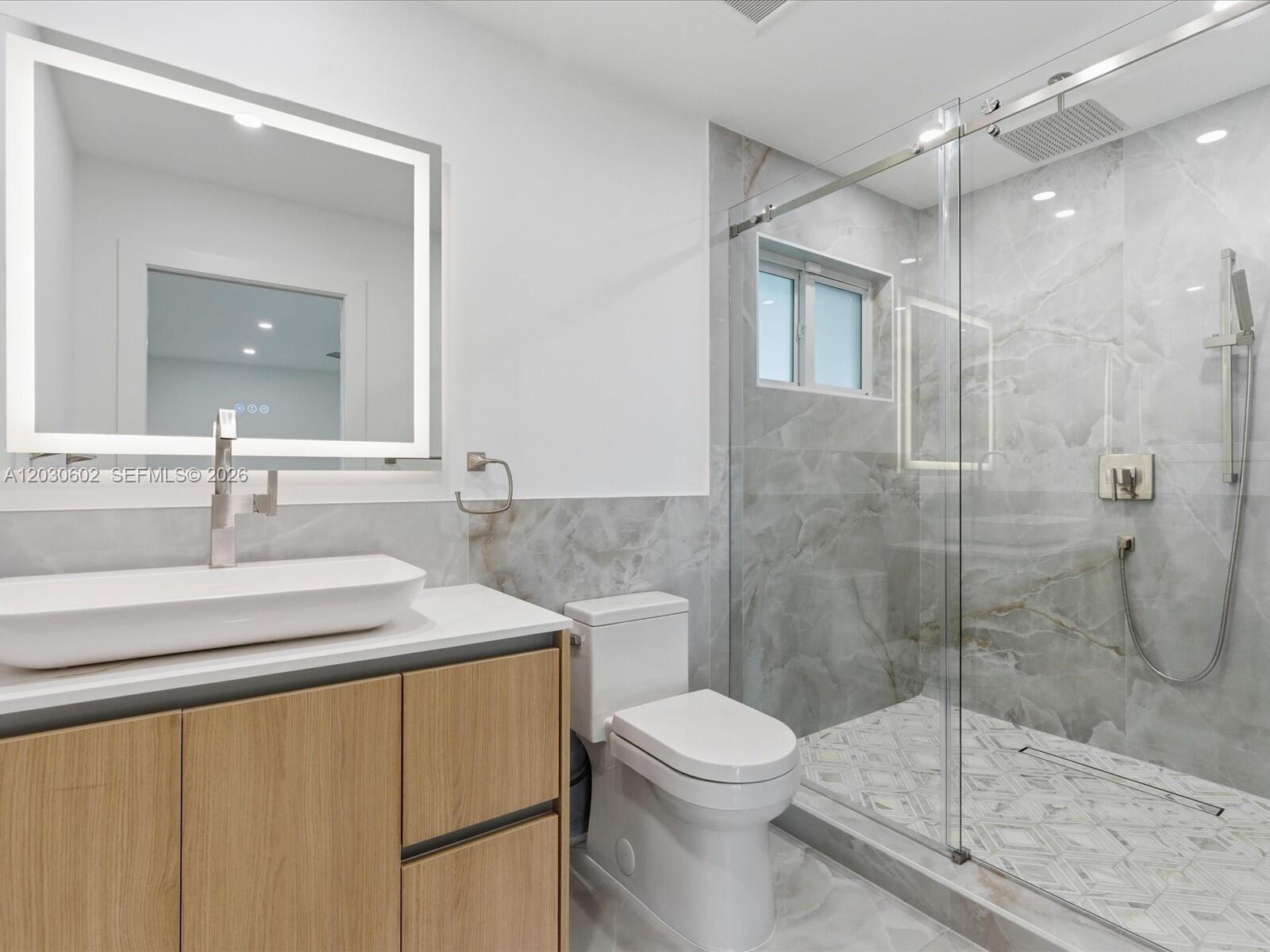 BAY HEIGHTS - Residential