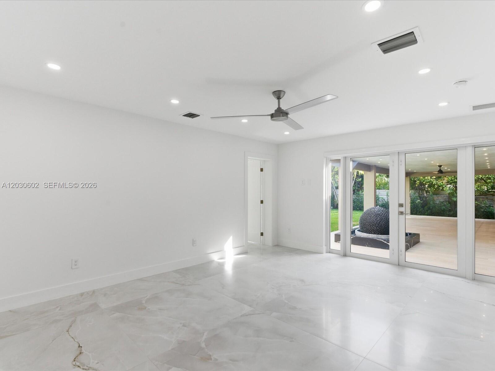 BAY HEIGHTS - Residential