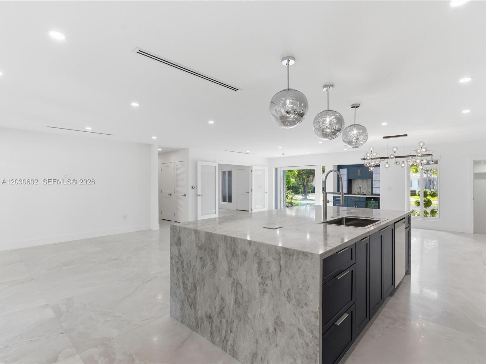 BAY HEIGHTS - Residential