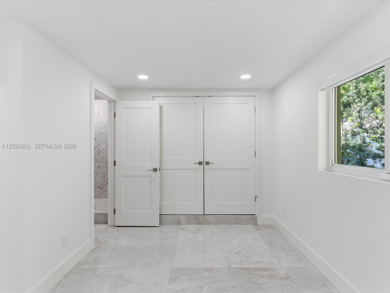 BAY HEIGHTS - Residential