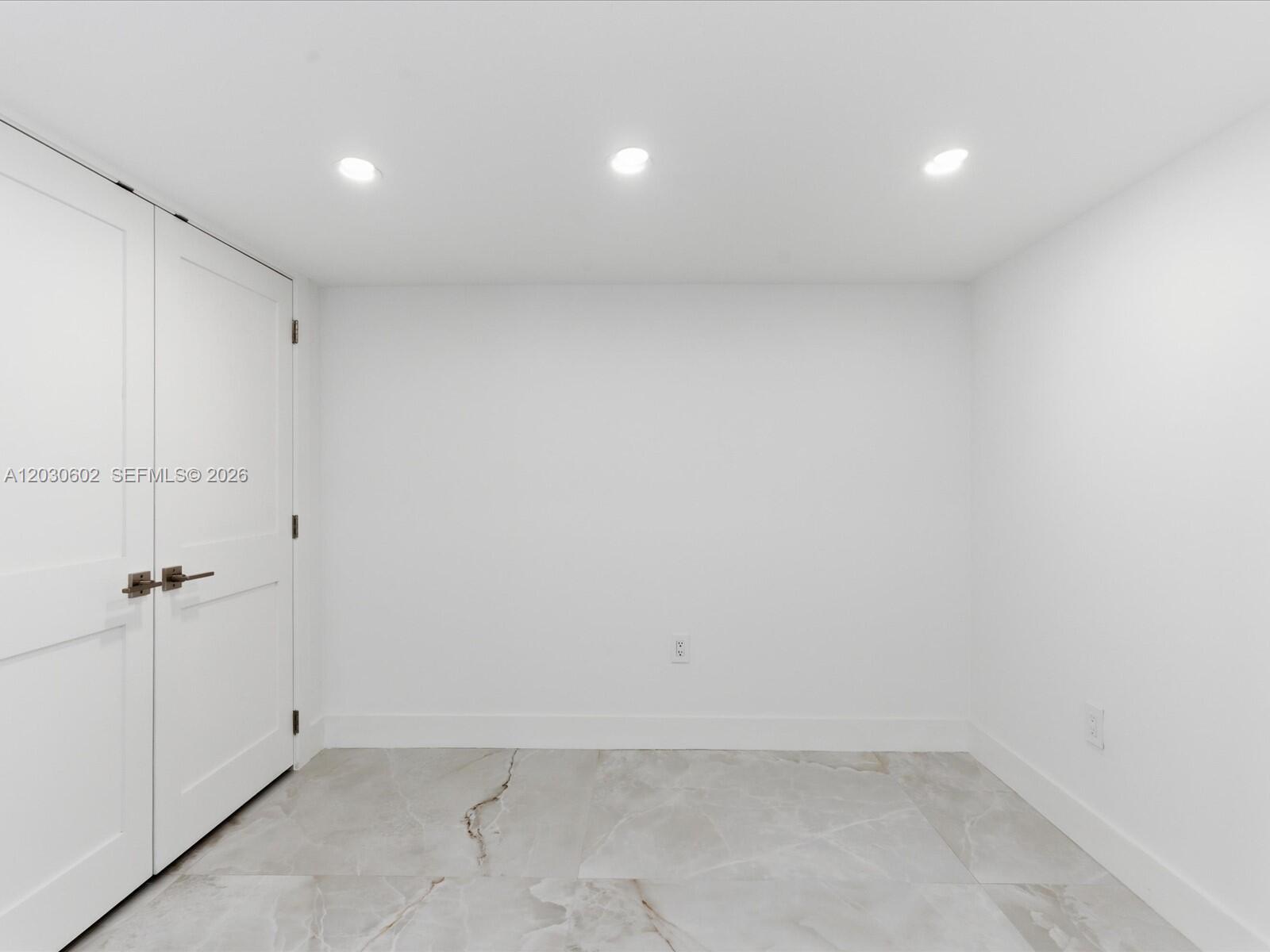 BAY HEIGHTS - Residential