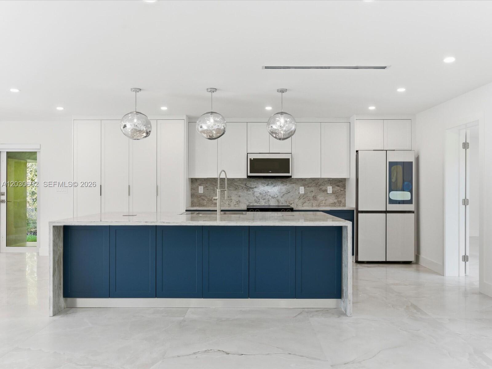 BAY HEIGHTS - Residential