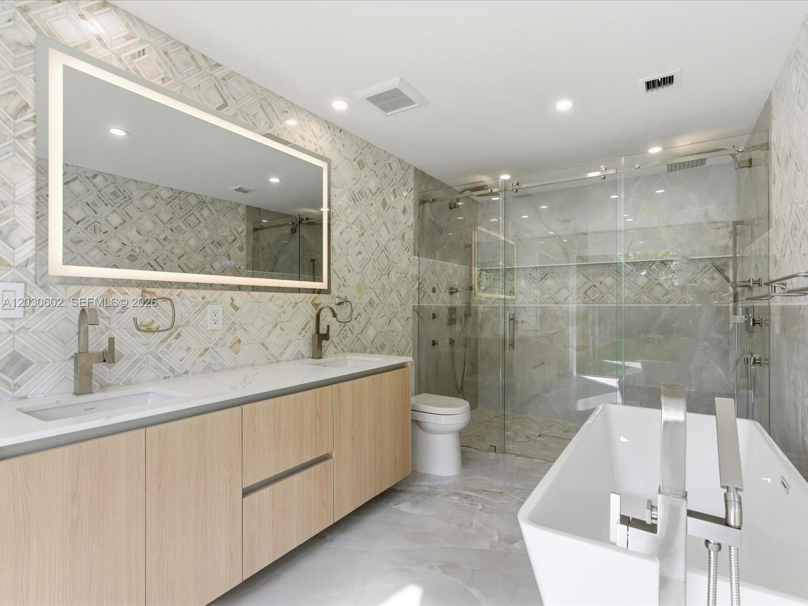 BAY HEIGHTS - Residential