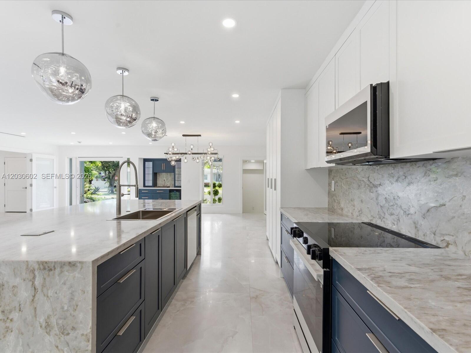 BAY HEIGHTS - Residential