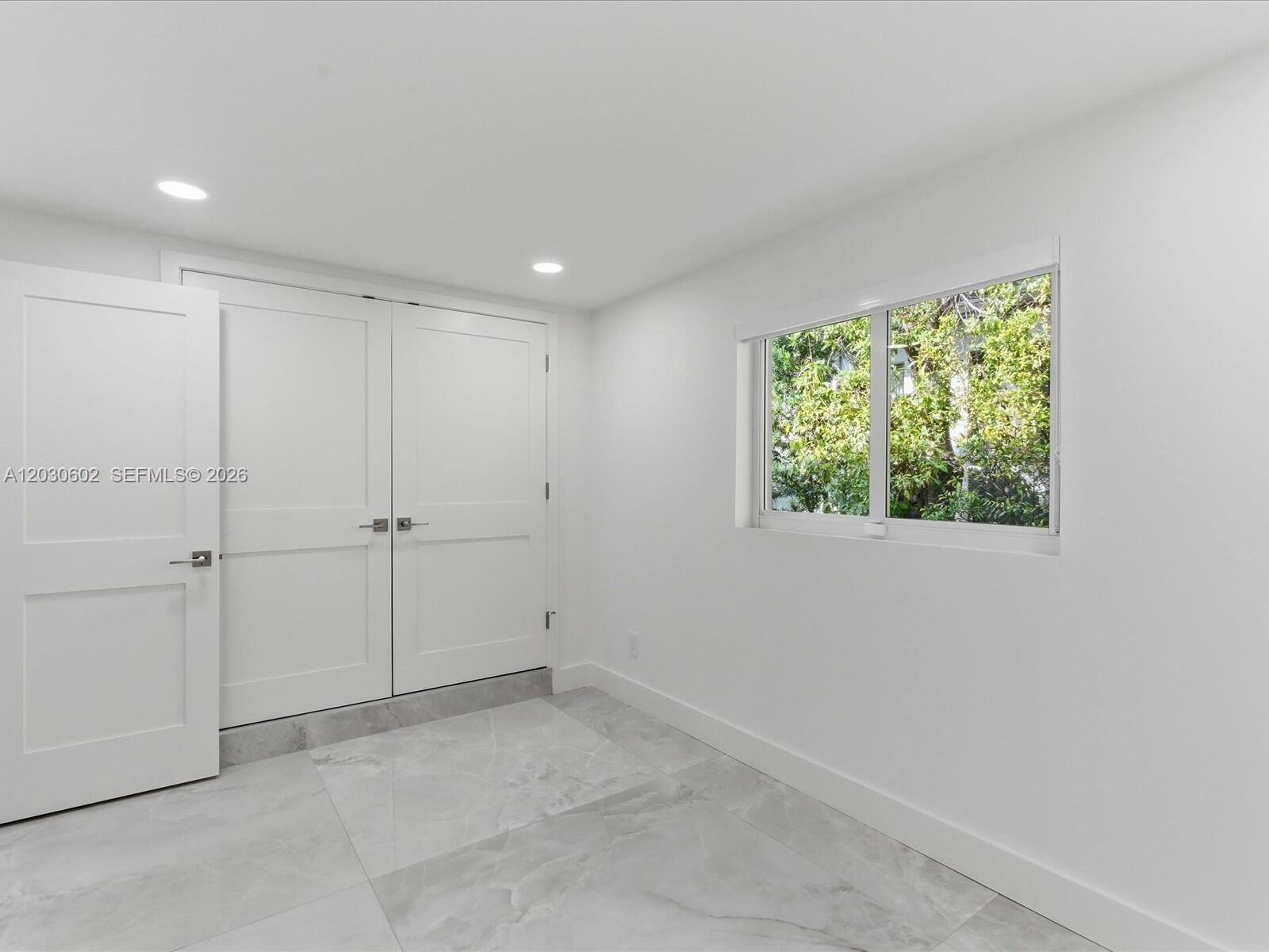 BAY HEIGHTS - Residential