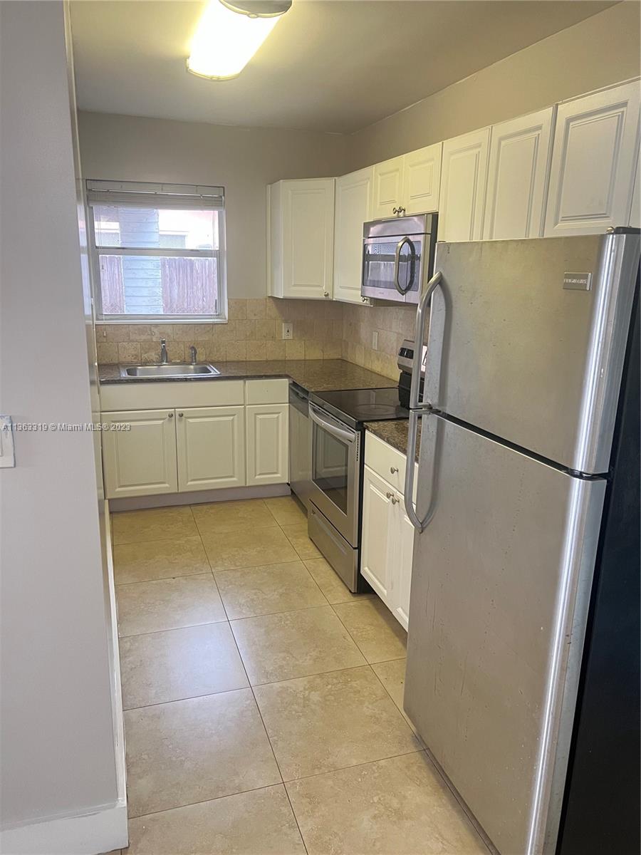Miami Gardens Manor 49-47 - Residential Lease